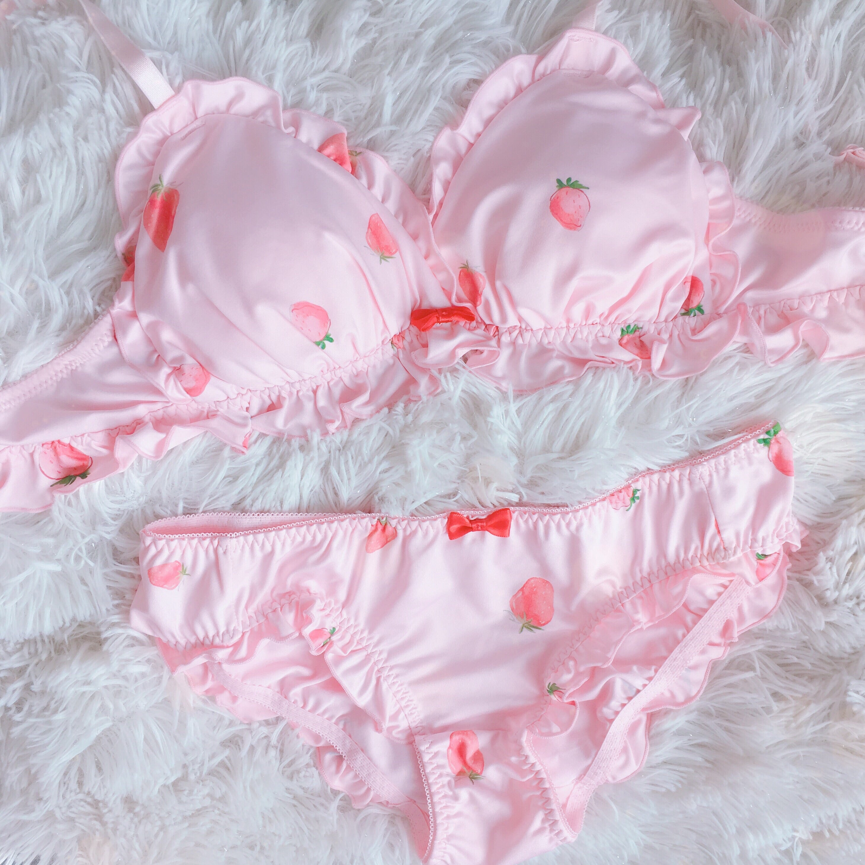 Pink Strawberry  2-piece Kawaii Lolita Nymphet Lingerie Set